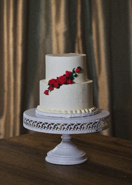 Virginia's best custom wedding cakes, farm to table dessert table & dessert grazing table  | luray, charlottesville, loudoun county, culpeper, harrisonburg, northern virginia 