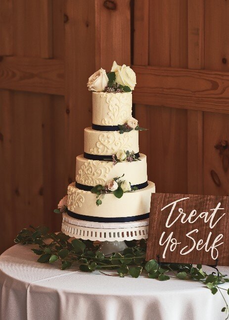 Virginia's best custom wedding cakes, farm to table dessert table & dessert grazing table  | luray, charlottesville, loudoun county, culpeper, harrisonburg, northern virginia 