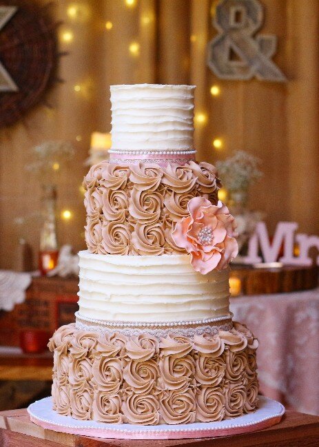Virginia's best custom wedding cakes, farm to table dessert table & dessert grazing table  | luray, charlottesville, loudoun county, culpeper, harrisonburg, northern virginia 