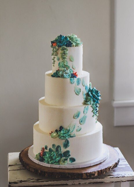 Virginia's best custom wedding cakes, farm to table dessert table & dessert grazing table  | luray, charlottesville, loudoun county, culpeper, harrisonburg, northern virginia 
