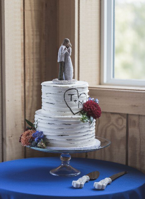 Virginia's best custom wedding cakes, farm to table dessert table & dessert grazing table  | luray, charlottesville, loudoun county, culpeper, harrisonburg, northern virginia 