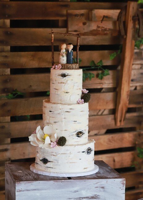 Virginia's best custom wedding cakes, farm to table dessert table & dessert grazing table  | luray, charlottesville, loudoun county, culpeper, harrisonburg, northern virginia 