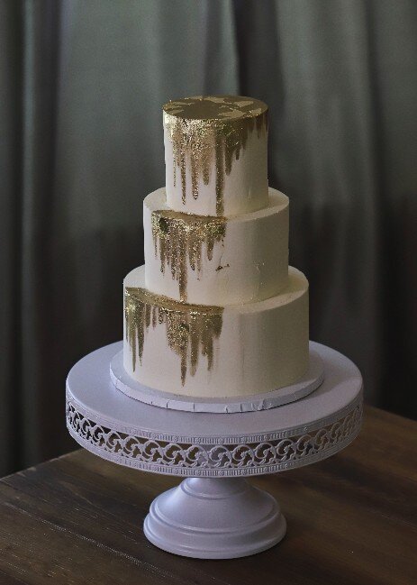 Virginia's best custom wedding cakes, farm to table dessert table & dessert grazing table  | luray, charlottesville, loudoun county, culpeper, harrisonburg, northern virginia 