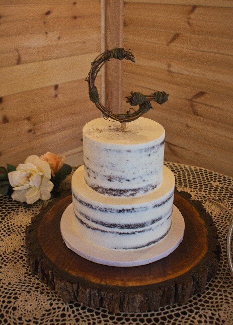 Virginia's best custom wedding cakes, farm to table dessert table & dessert grazing table  | luray, charlottesville, loudoun county, culpeper, harrisonburg, northern virginia 