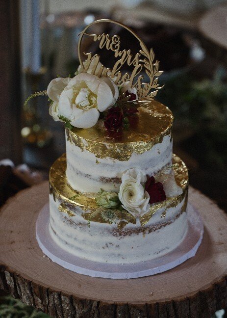 Virginia's best custom wedding cakes, farm to table dessert table & dessert grazing table  | luray, charlottesville, loudoun county, culpeper, harrisonburg, northern virginia 