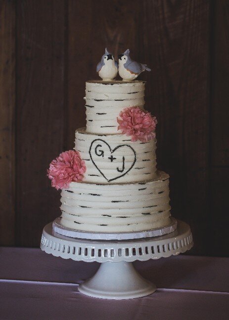 Virginia's best custom wedding cakes, farm to table dessert table & dessert grazing table  | luray, charlottesville, loudoun county, culpeper, harrisonburg, northern virginia 