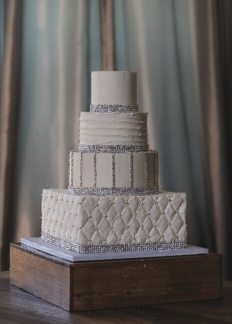 Virginia's best custom wedding cakes, farm to table dessert table & dessert grazing table  | luray, charlottesville, loudoun county, culpeper, harrisonburg, northern virginia 