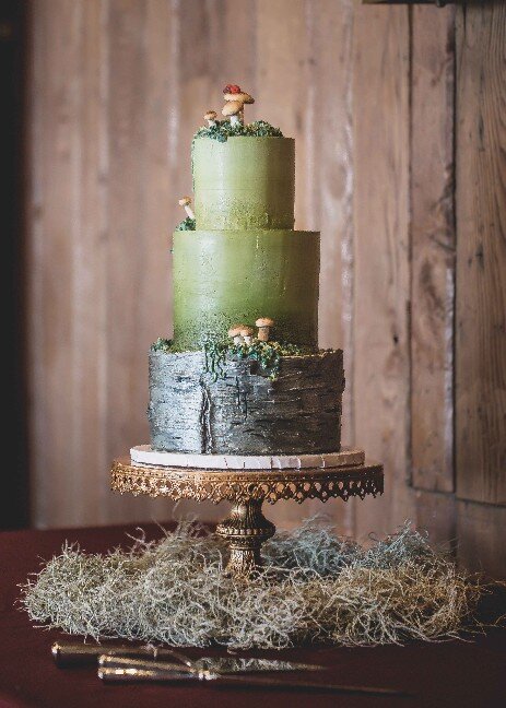 Virginia's best custom wedding cakes, farm to table dessert table & dessert grazing table  | luray, charlottesville, loudoun county, culpeper, harrisonburg, northern virginia 