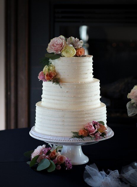 Virginia's best custom wedding cakes, farm to table dessert table & dessert grazing table  | luray, charlottesville, loudoun county, culpeper, harrisonburg, northern virginia 