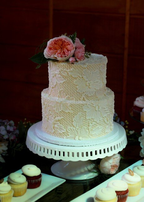 Virginia's best custom wedding cakes, farm to table dessert table & dessert grazing table  | luray, charlottesville, loudoun county, culpeper, harrisonburg, northern virginia 