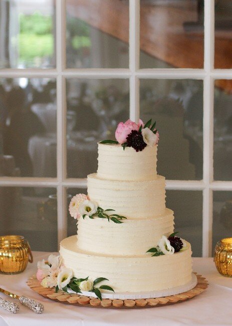 Virginia's best custom wedding cakes, farm to table dessert table & dessert grazing table  | luray, charlottesville, loudoun county, culpeper, harrisonburg, northern virginia 